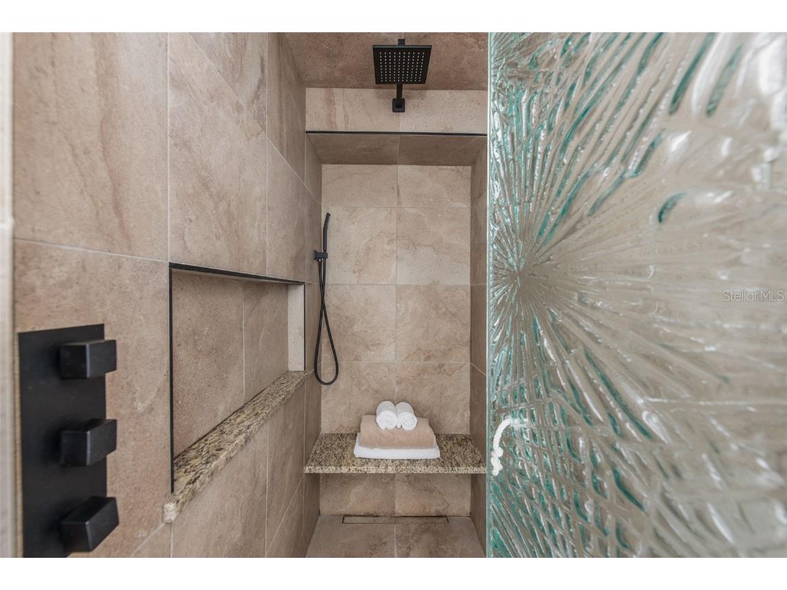 2060 Oyster Creek Drive Englewood FL 34224 - OYSTER CREEK WATERWAY D6142374 image36