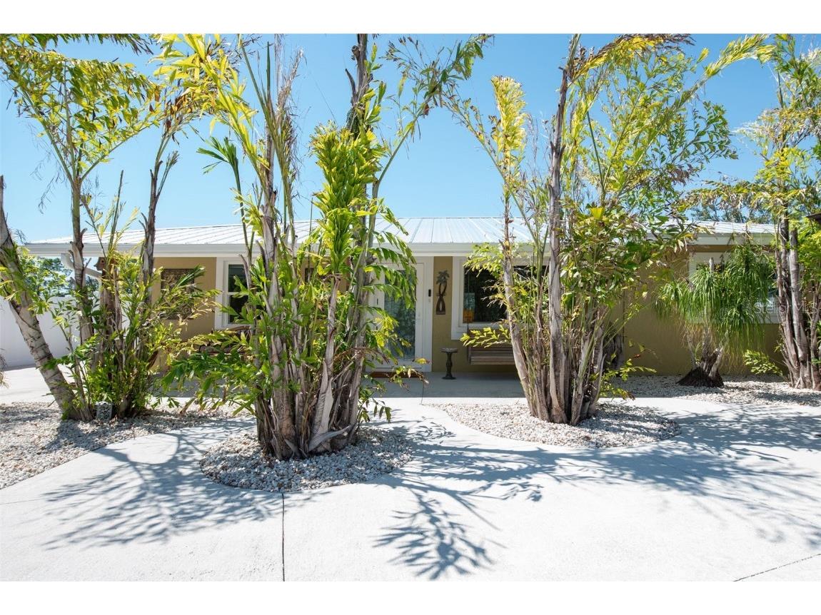 2060 Oyster Creek Drive Englewood FL 34224 - OYSTER CREEK WATERWAY D6142374 image4