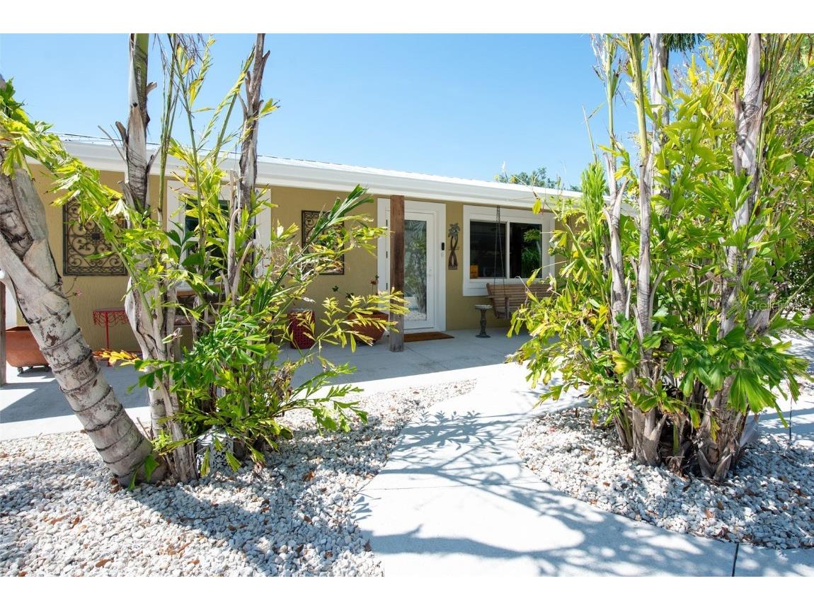 2060 Oyster Creek Drive Englewood FL 34224 - OYSTER CREEK WATERWAY D6142374 image6