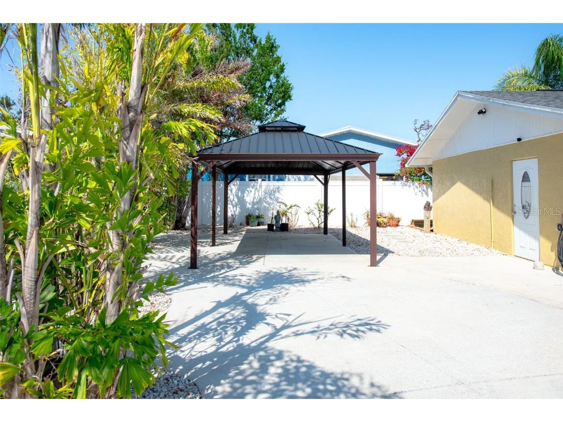 2060 Oyster Creek Drive Englewood FL 34224 - OYSTER CREEK WATERWAY D6142374 image76