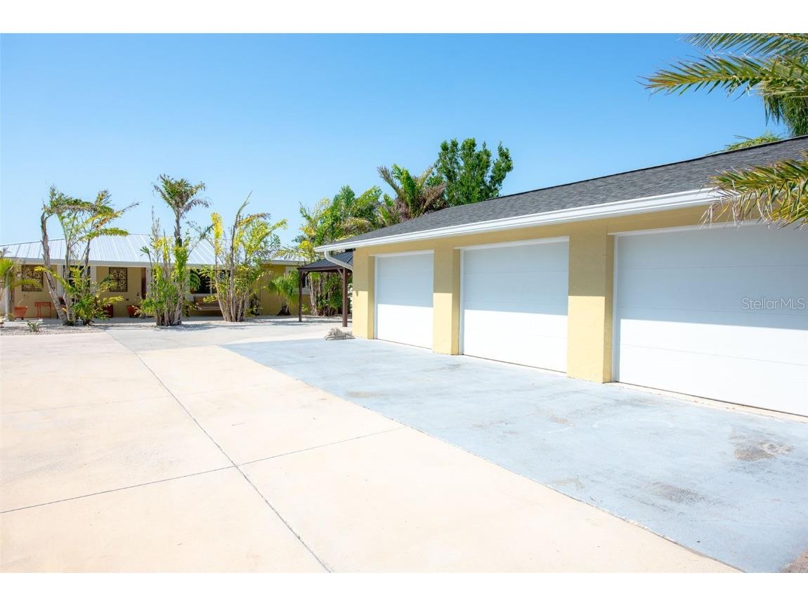 2060 Oyster Creek Drive Englewood FL 34224 - OYSTER CREEK WATERWAY D6142374 image80