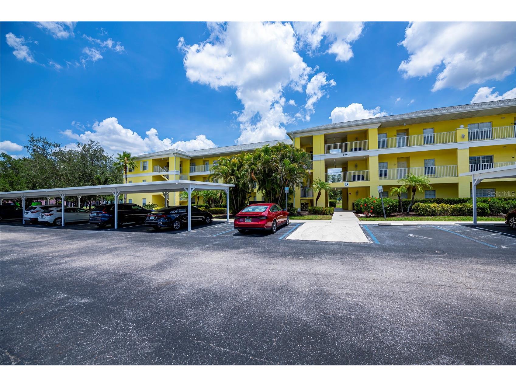 2060 Willow Hammock Circle #301 Punta Gorda FL 33983 C7522671 image1