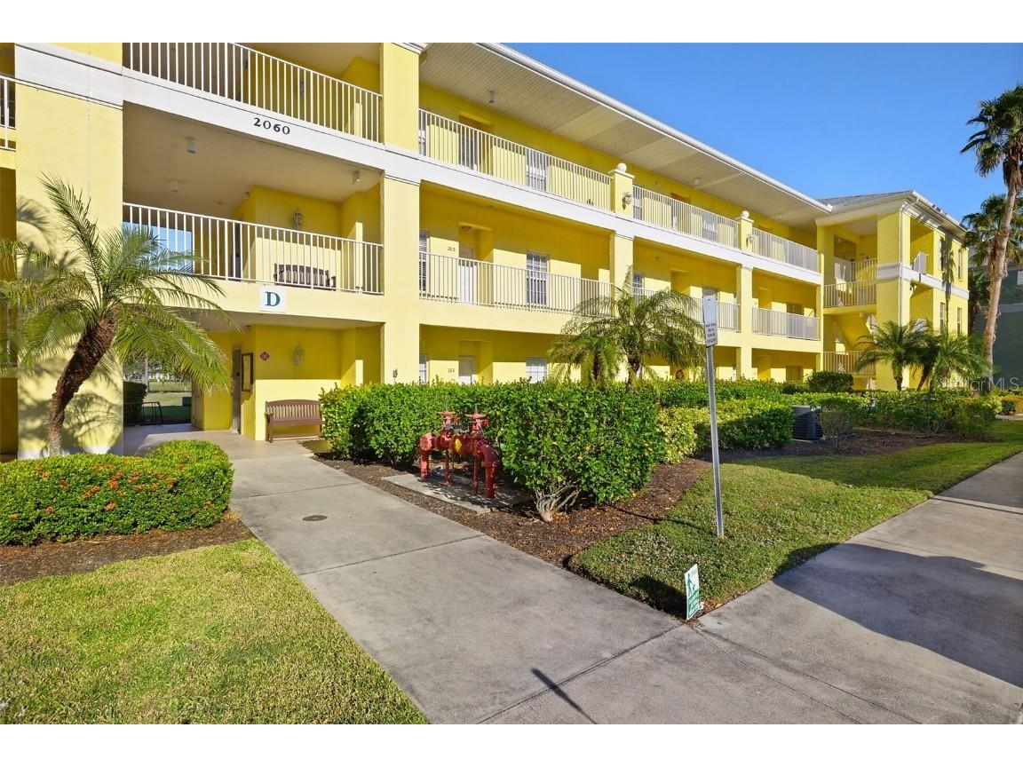 2060 Willow Hammock Circle #D304 Punta Gorda FL 33983 C7518434 image1