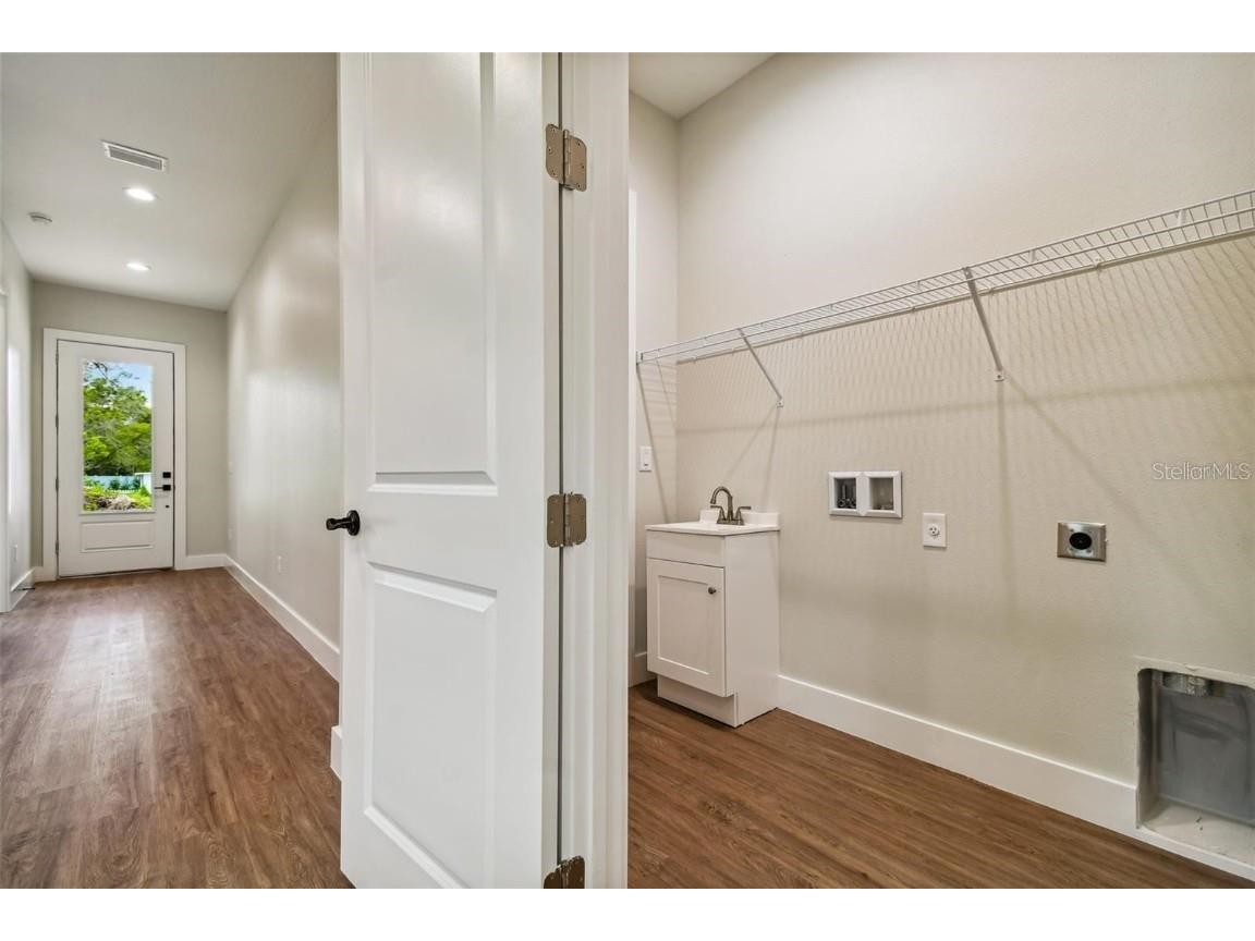 2061 19th Avenue SW Largo FL 33774 O6357672 image3