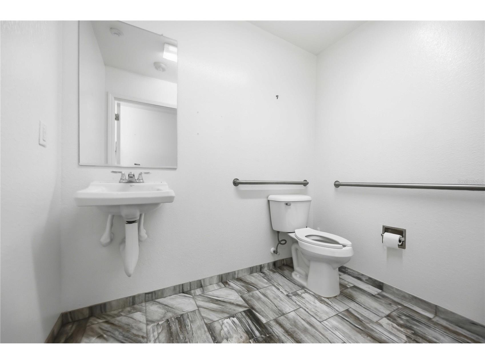2061 Englewood Road # 1-7 Englewood FL 34223 C7525065 image46