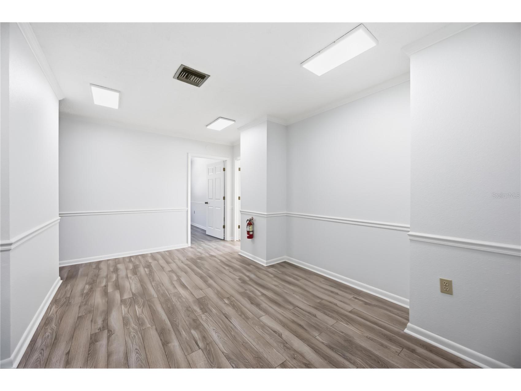 2061 Englewood Road # 1-7 Englewood FL 34223 C7525065 image9