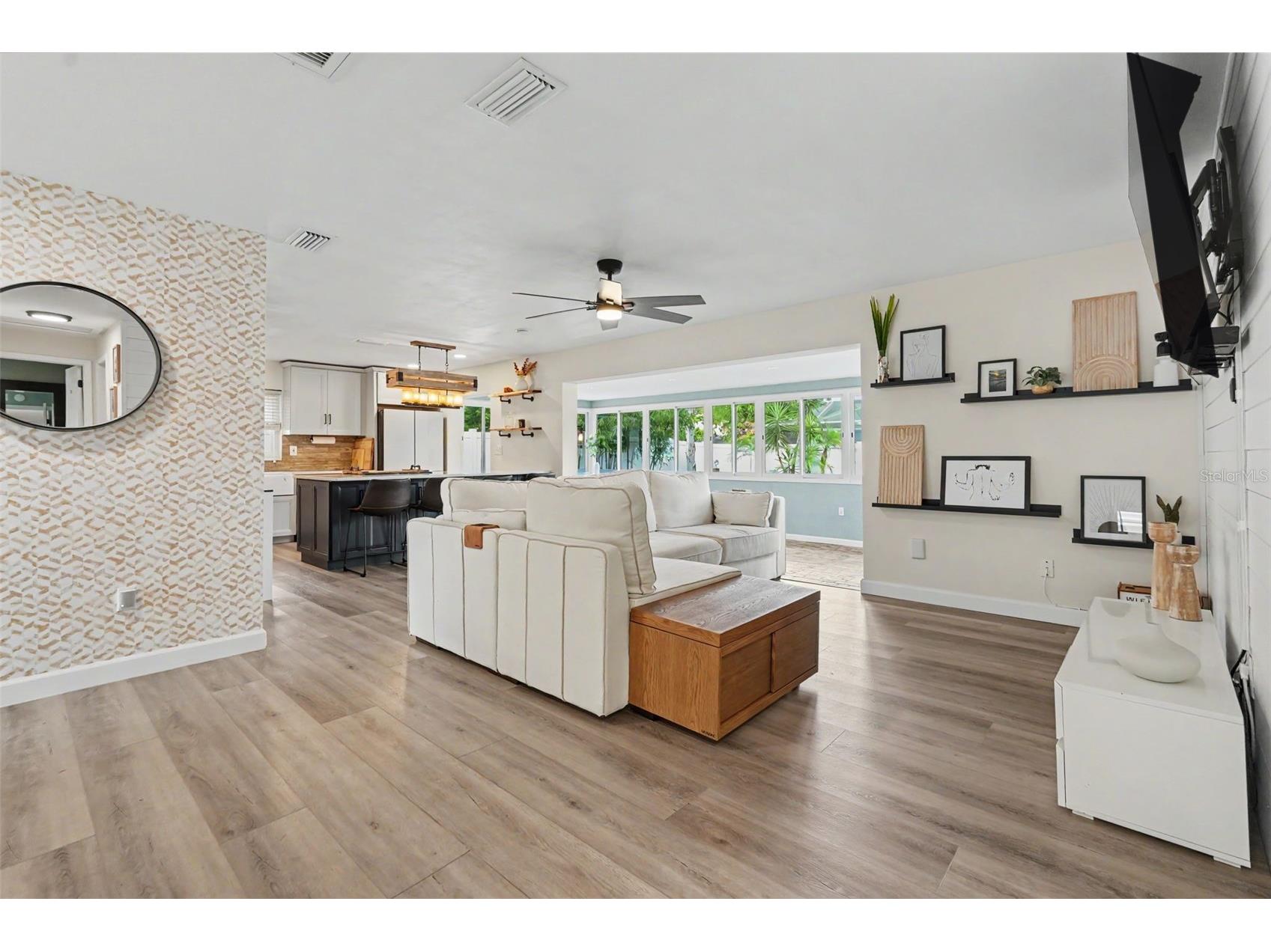2061 Fair Oak Drive Clearwater FL 33763 TB8522318 image10