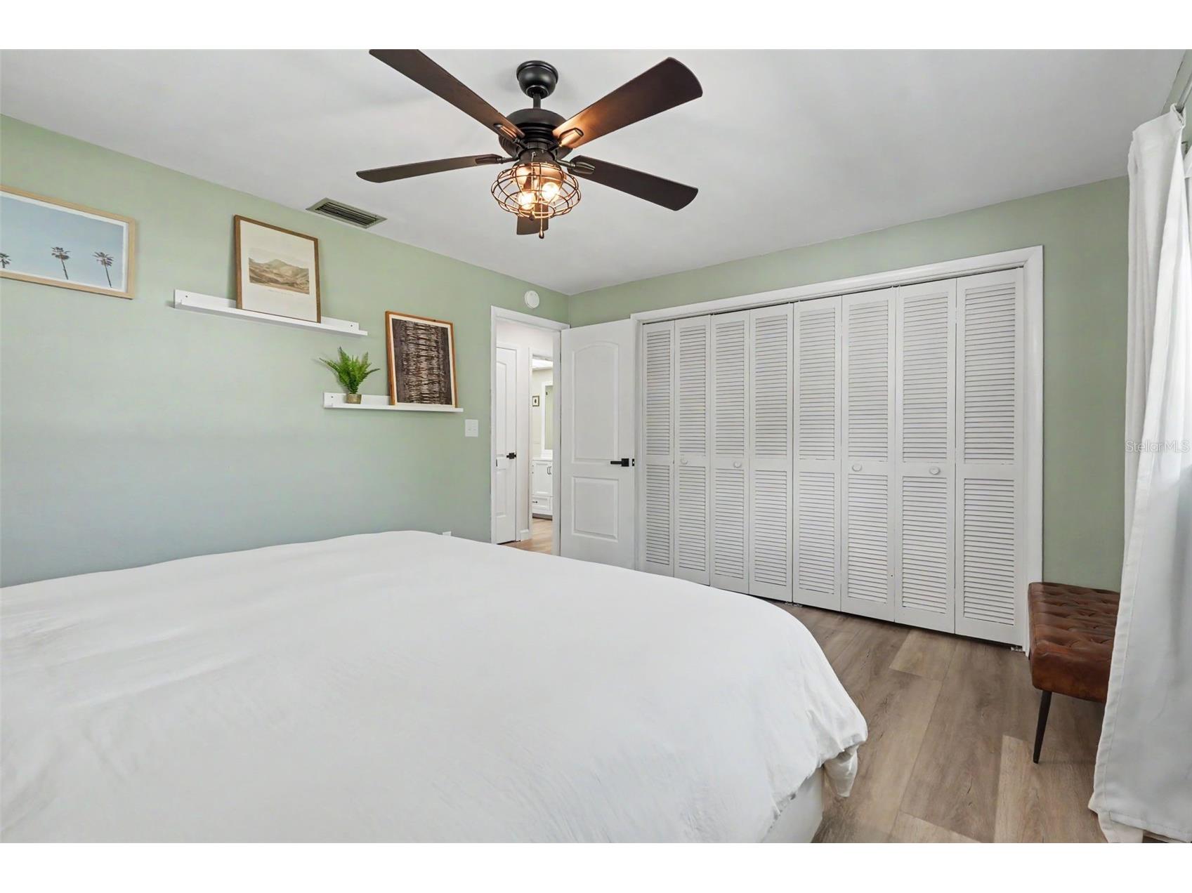 2061 Fair Oak Drive Clearwater FL 33763 TB8522318 image12