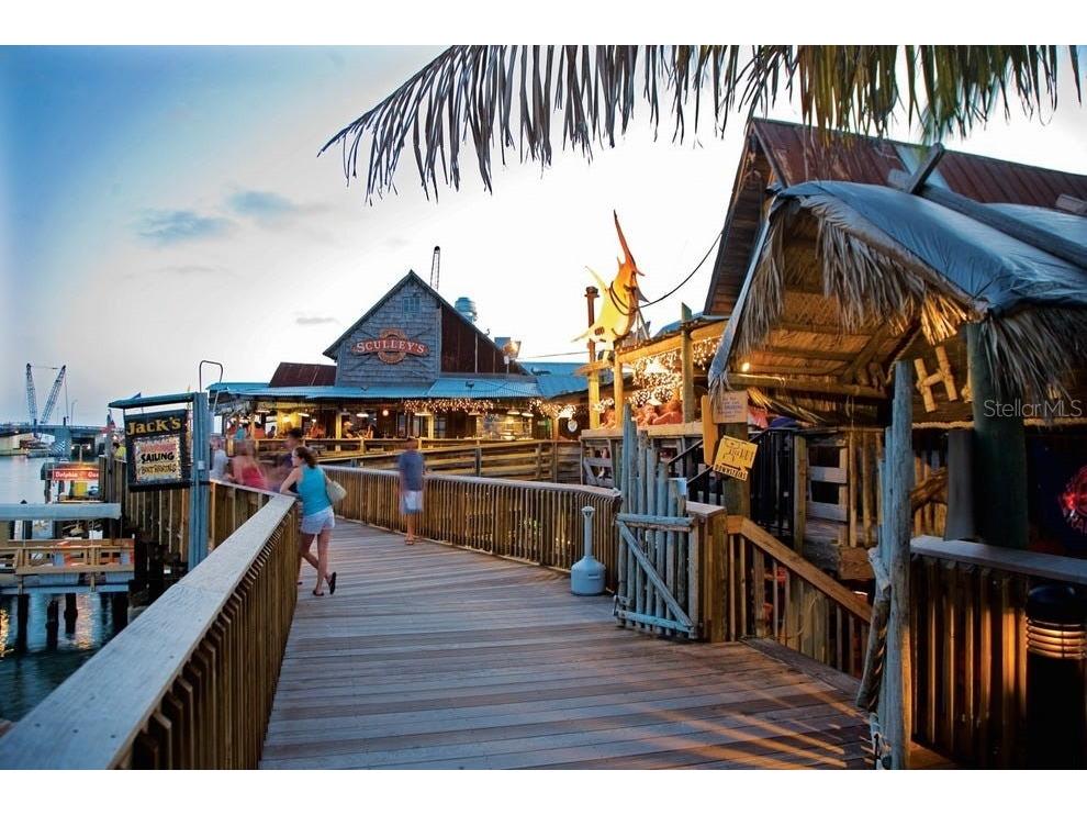 2061 Michigan Avenue NE Saint Petersburg FL 33703 TB8526037 image38