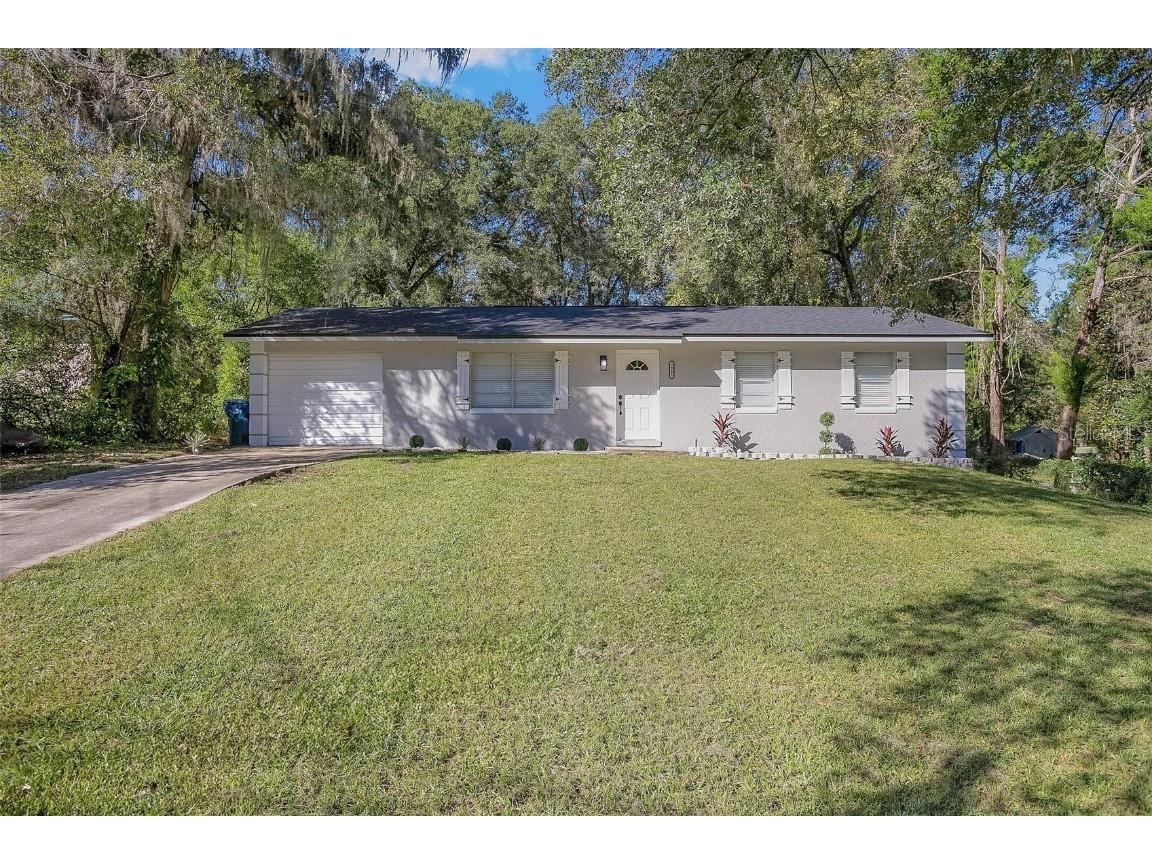 2061 Tanglewood Dr Orange City FL 32763 V4932886 image1