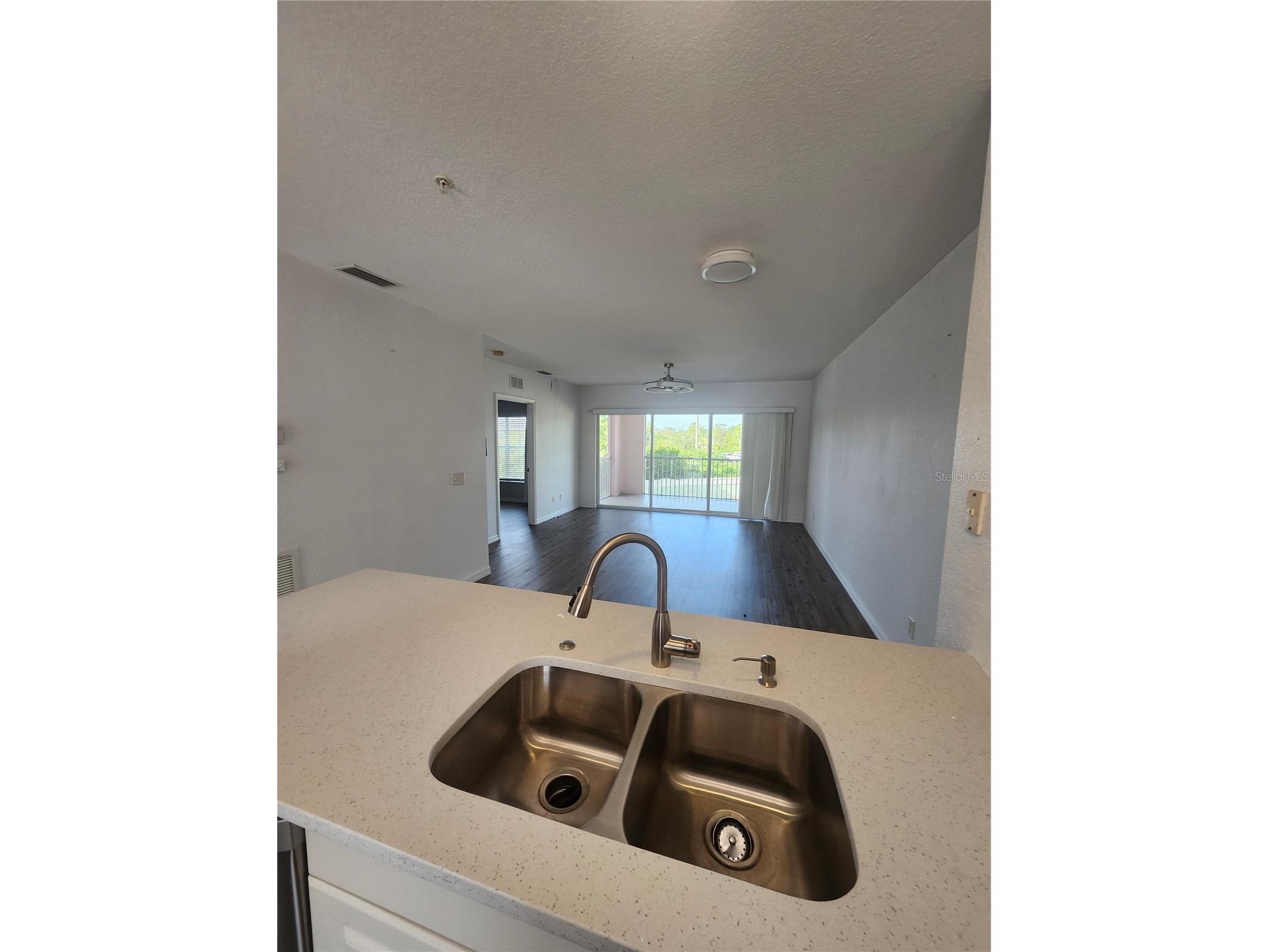 2061 Willow Hammock Circle #202 Port Charlotte FL 33983 C7528405 image7