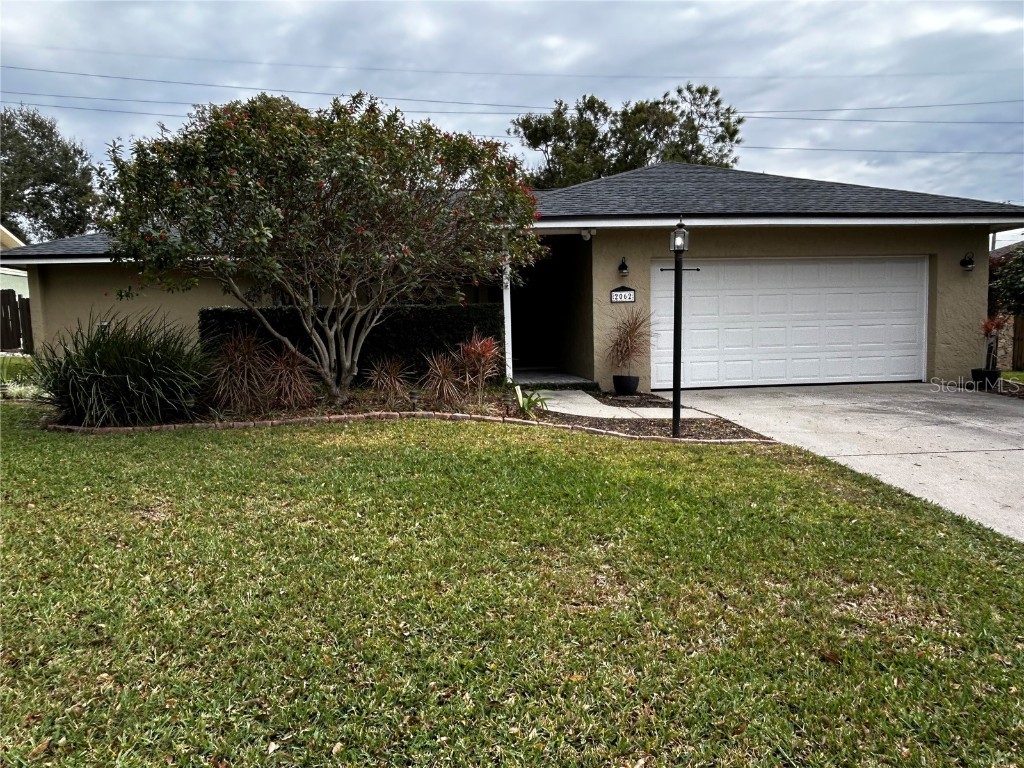 2062 Katie Court Winter Haven FL 33884 B4901808 image1