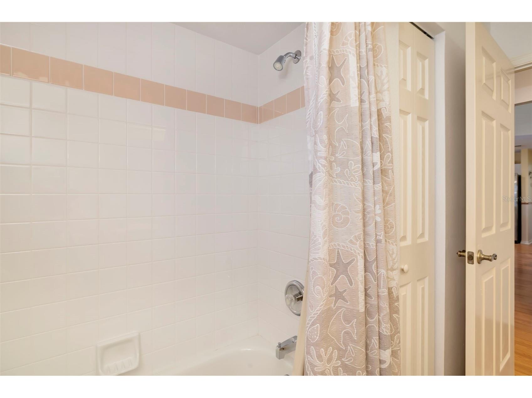 2062 Old Arbor Court Sarasota FL 34232 A4699214 image22