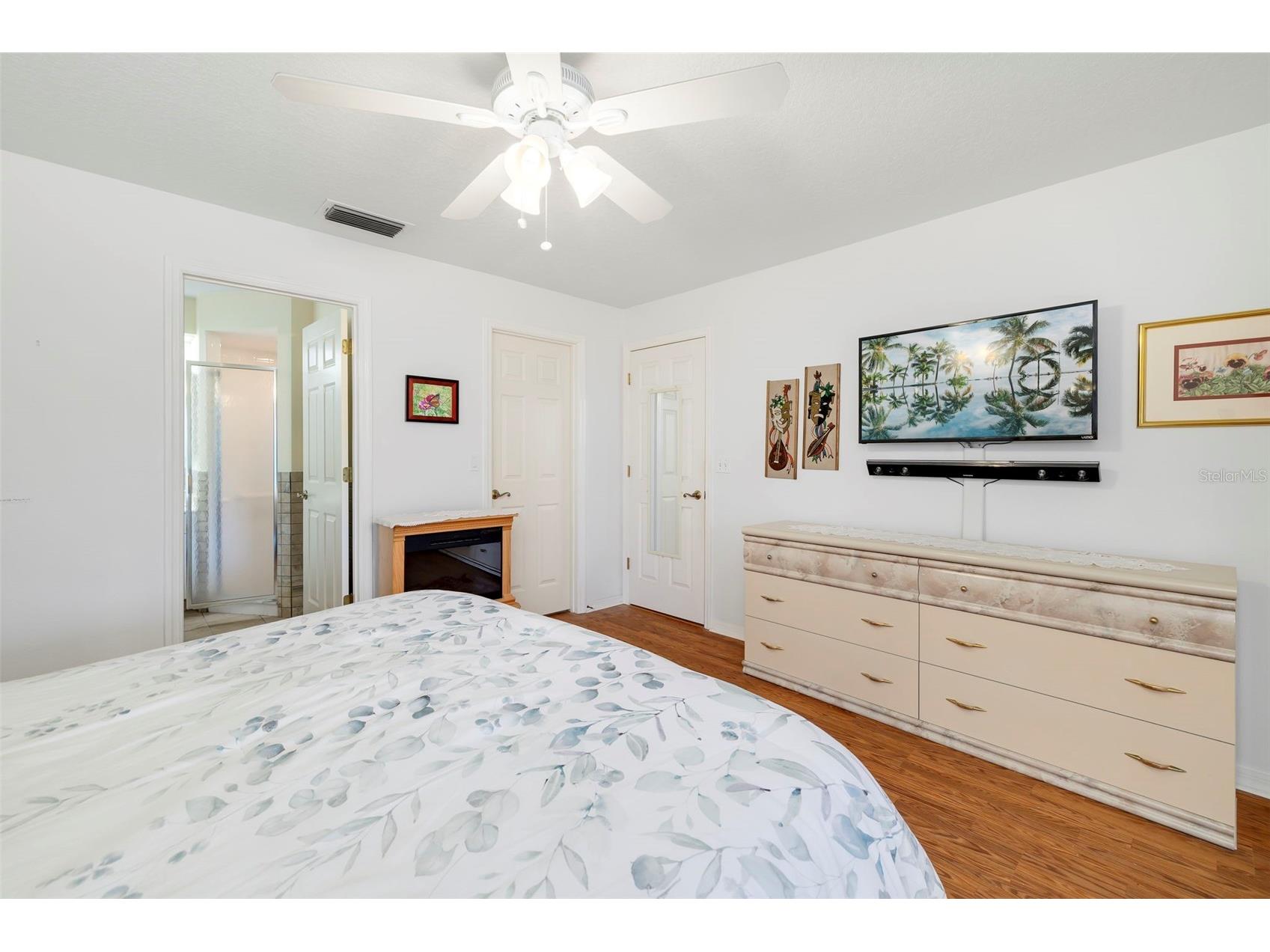2062 Old Arbor Court Sarasota FL 34232 A4699214 image30