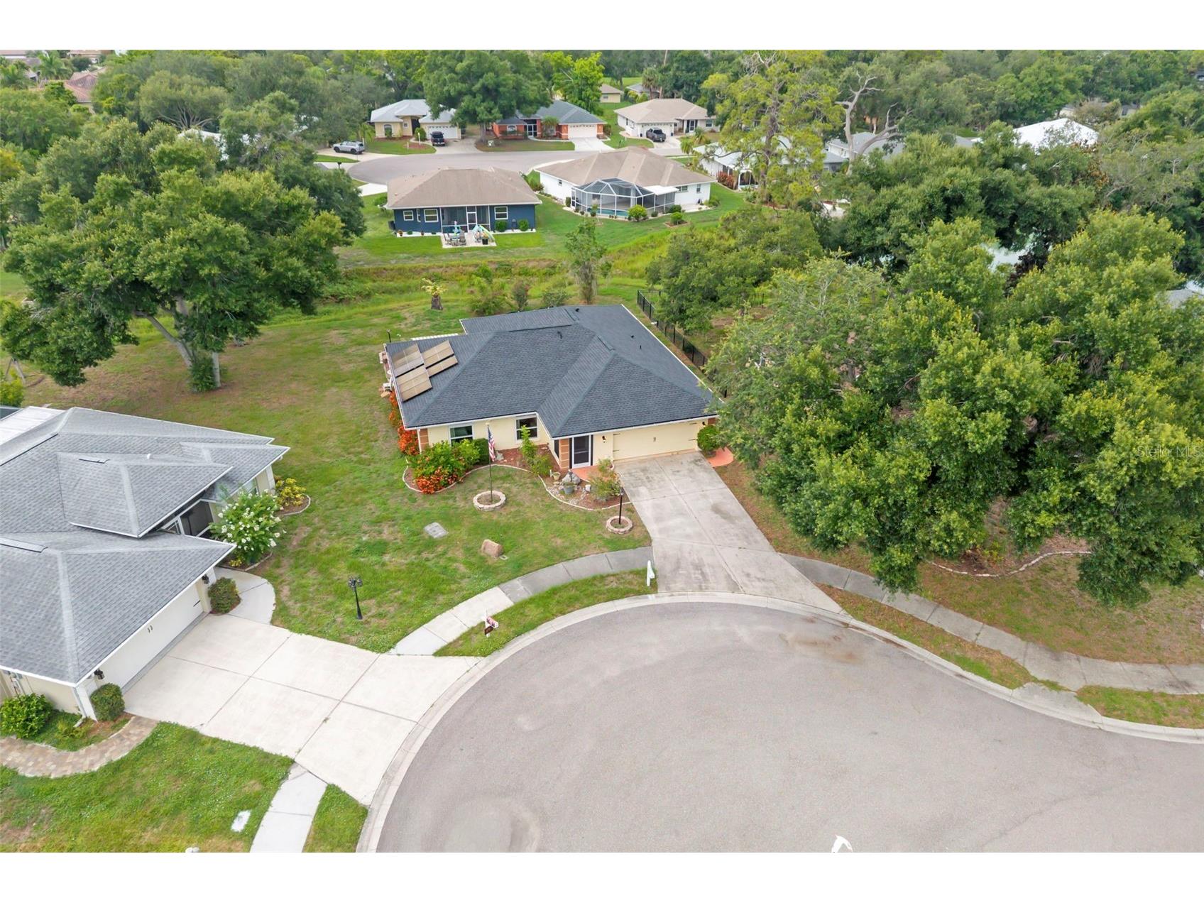 2062 Old Arbor Court Sarasota FL 34232 A4699214 image49
