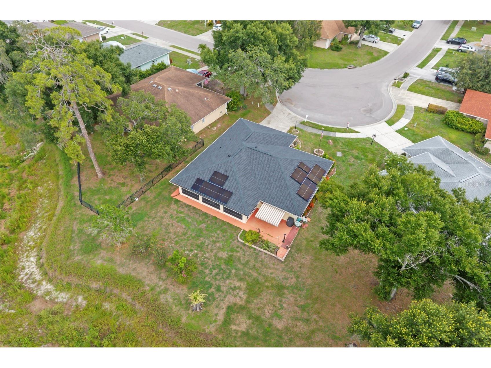 2062 Old Arbor Court Sarasota FL 34232 A4699214 image55