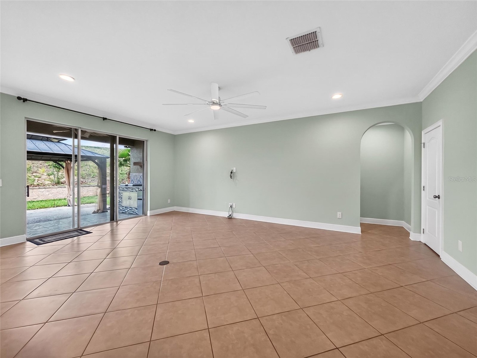 2062 Redbay Avenue Minneola FL 34715 G5113227 image6
