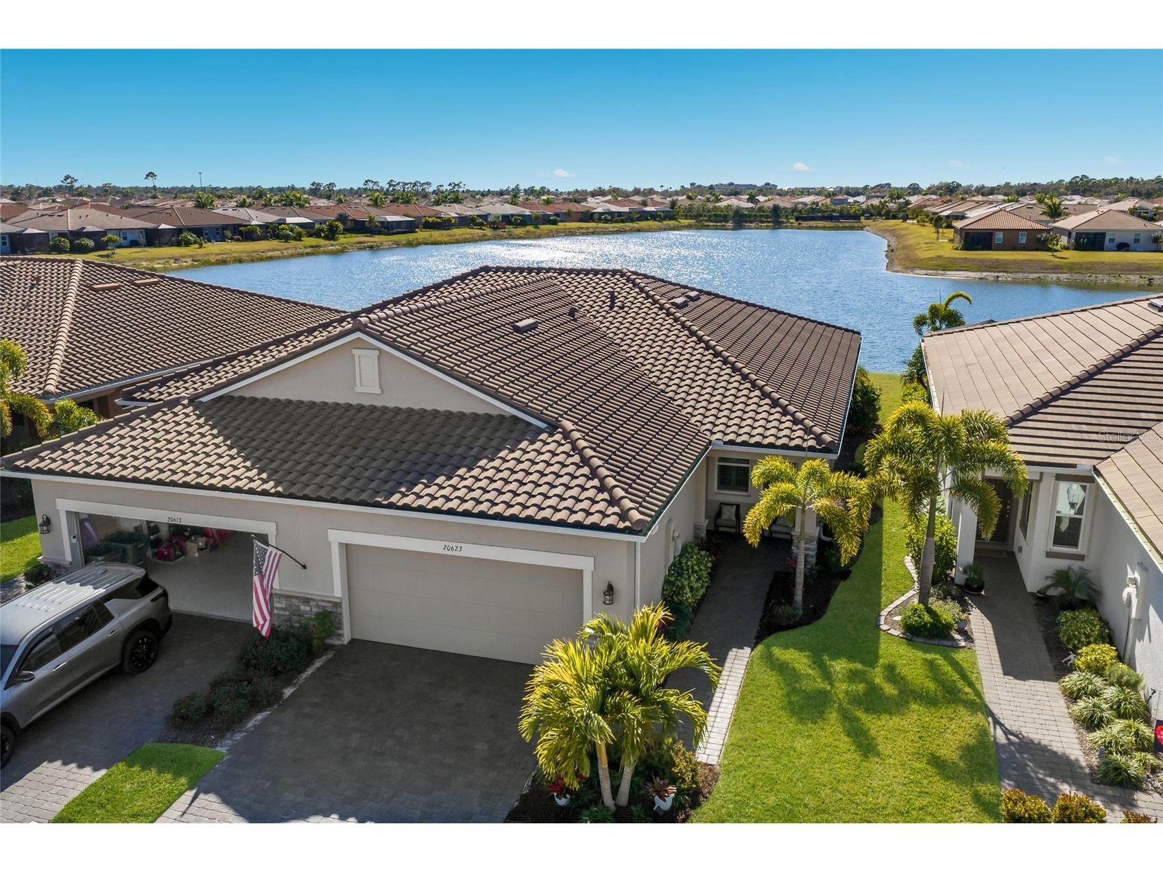 20623 Galileo Place Venice FL 34293 - LAKEFRONT A4681057 image1