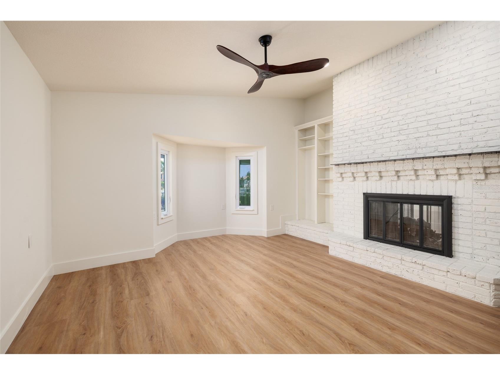 2063 Illinois Avenue NE Saint Petersburg FL 33703 - OPEN WATER TAMPA BAY TB8506209 image23