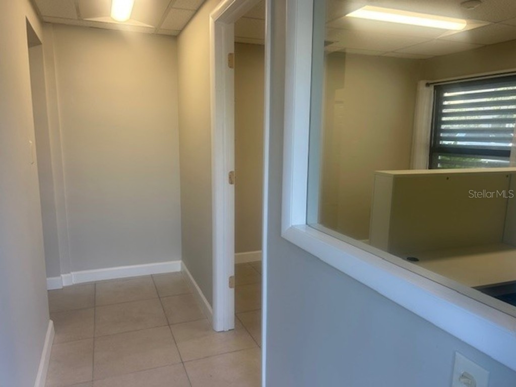 2063 Main Street #102 Sarasota FL 34237 A4666462 image3