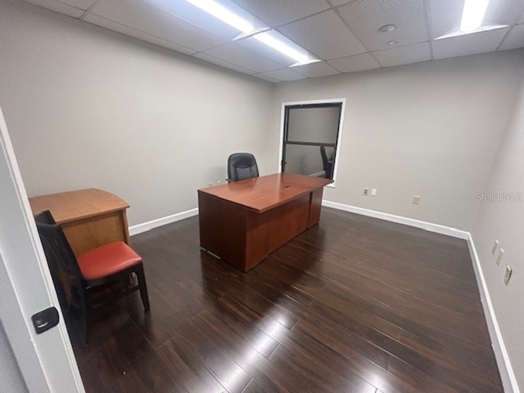 2063 Main Street #102 Sarasota FL 34237 A4666462 image7