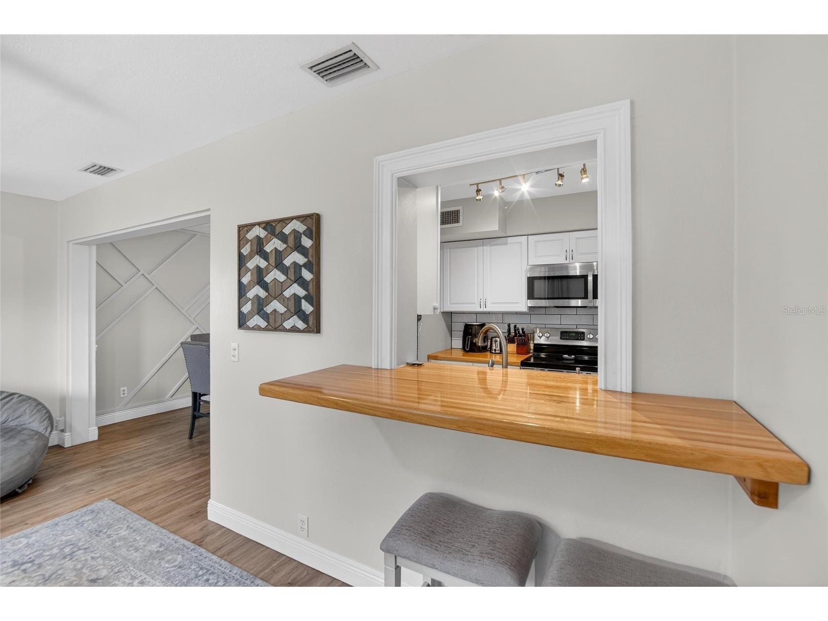 2063 Pine Ridge Drive Clearwater FL 33763 TB8487303 image13