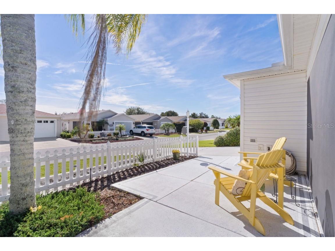 2063 Thornton Terrace The Villages FL 32162 G5104303 image3