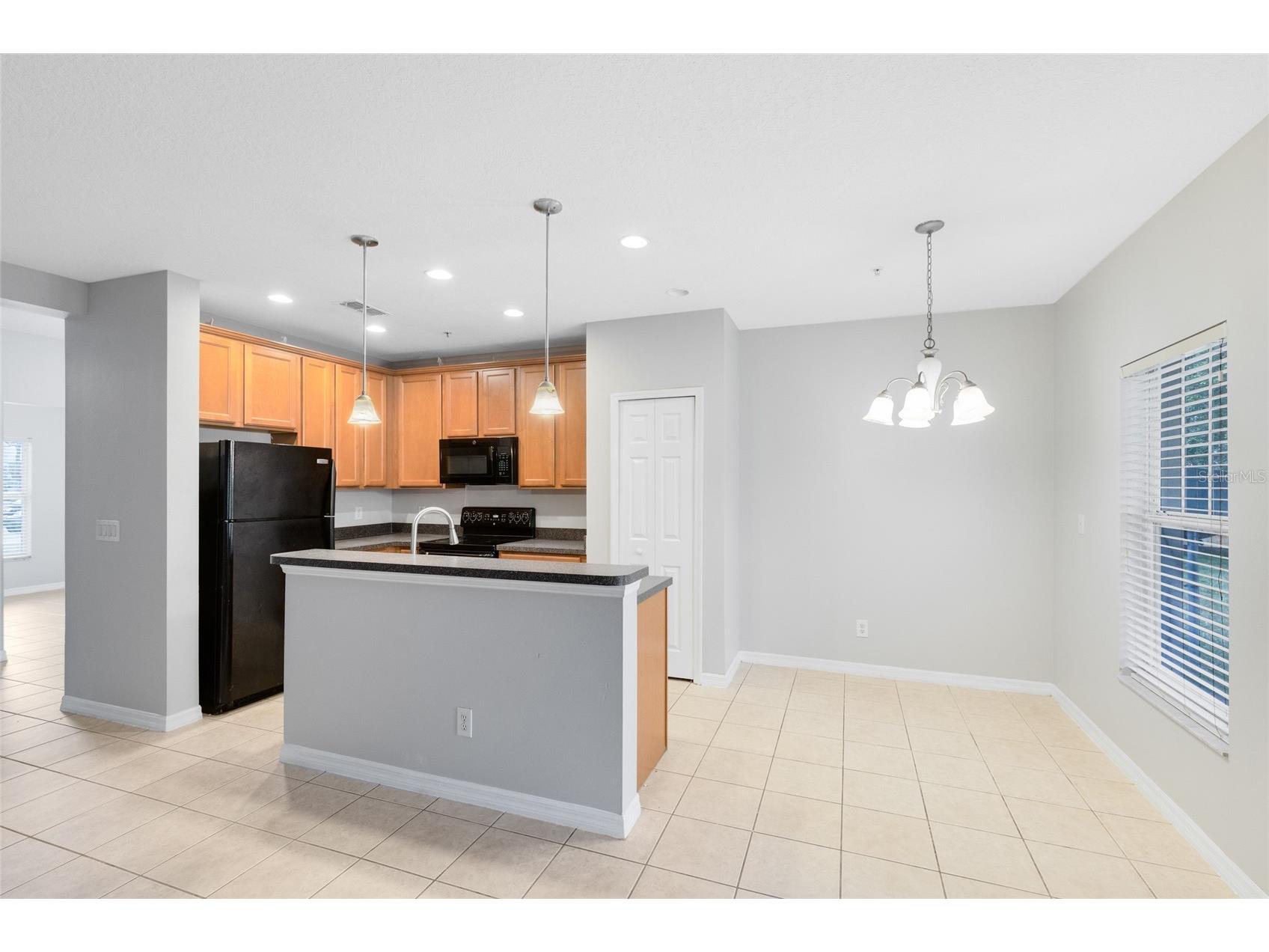 2064 Cypress Bay Boulevard Kissimmee FL 34743 O6407846 image5