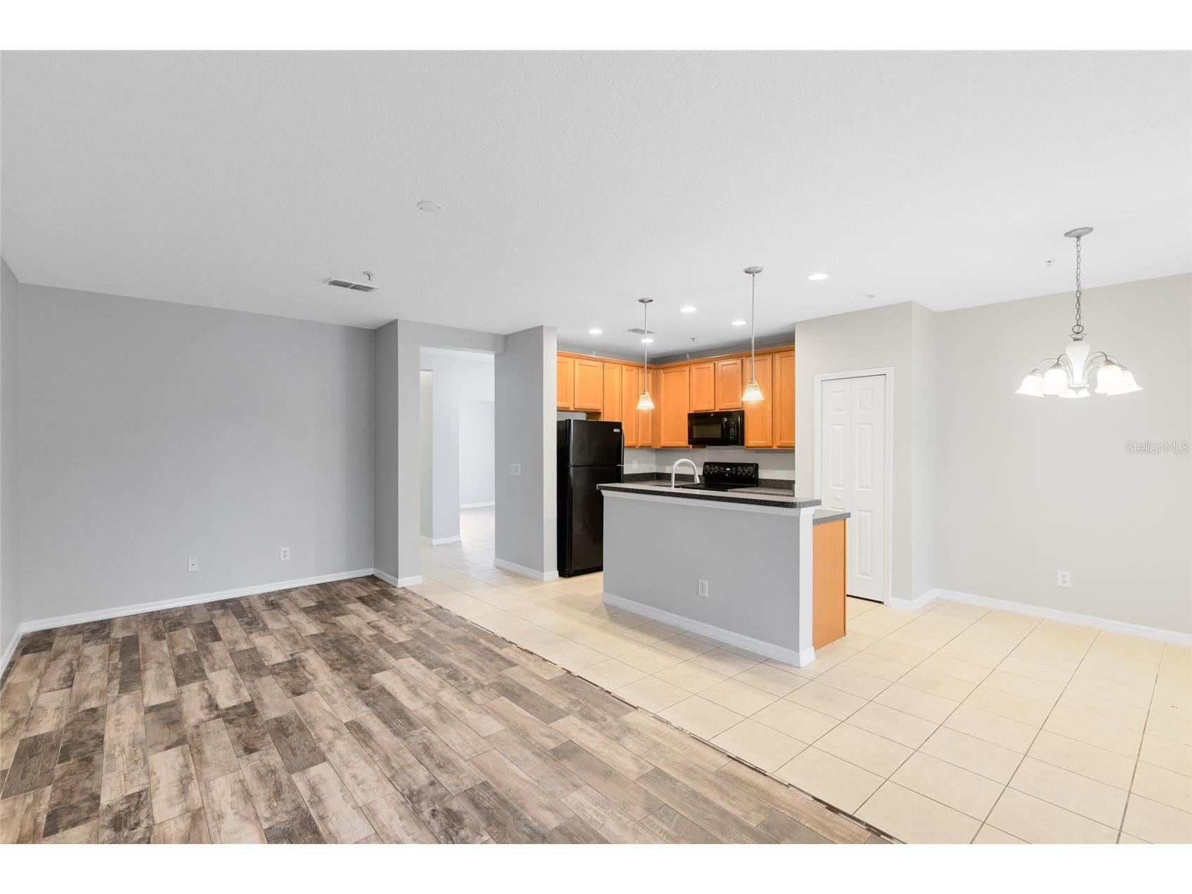 2064 Cypress Bay Boulevard Kissimmee FL 34743 O6407846 image6