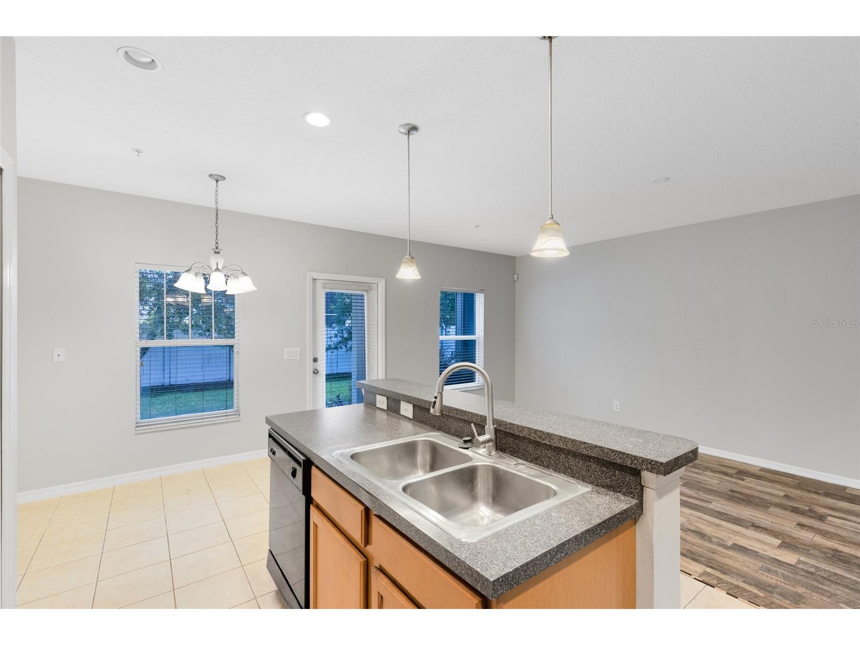 2064 Cypress Bay Boulevard Kissimmee FL 34743 O6410233 image4
