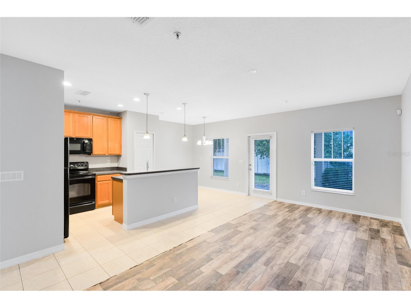 2064 Cypress Bay Boulevard Kissimmee FL 34743 O6410233 image7