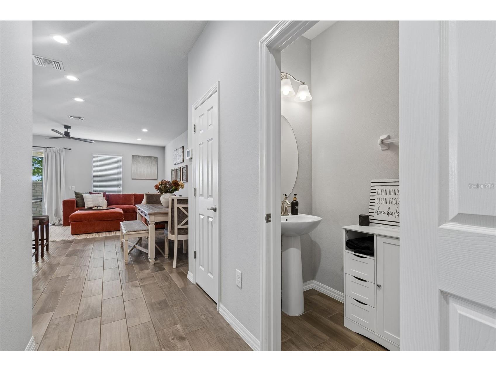 2064 Lake Waters Pl Lutz FL 33558 TB8494102 image10