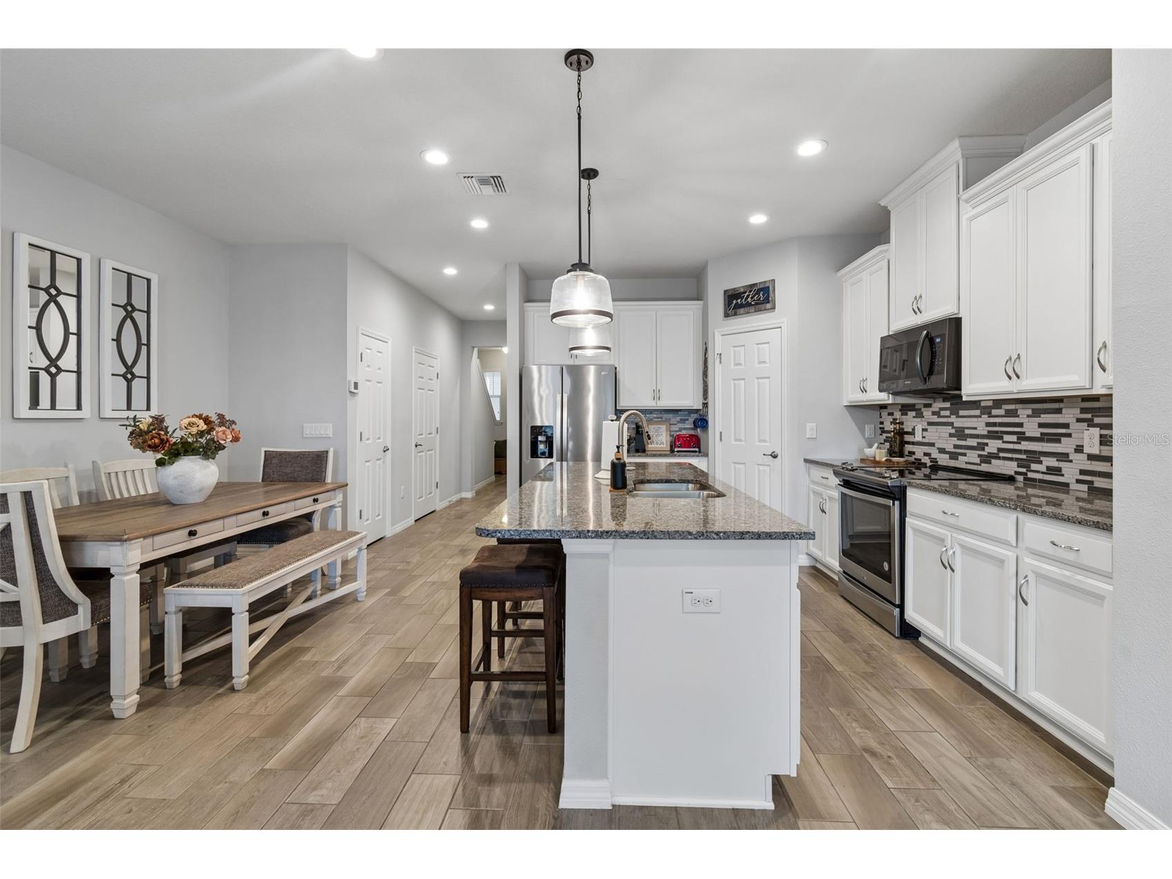 2064 Lake Waters Pl Lutz FL 33558 TB8494102 image15