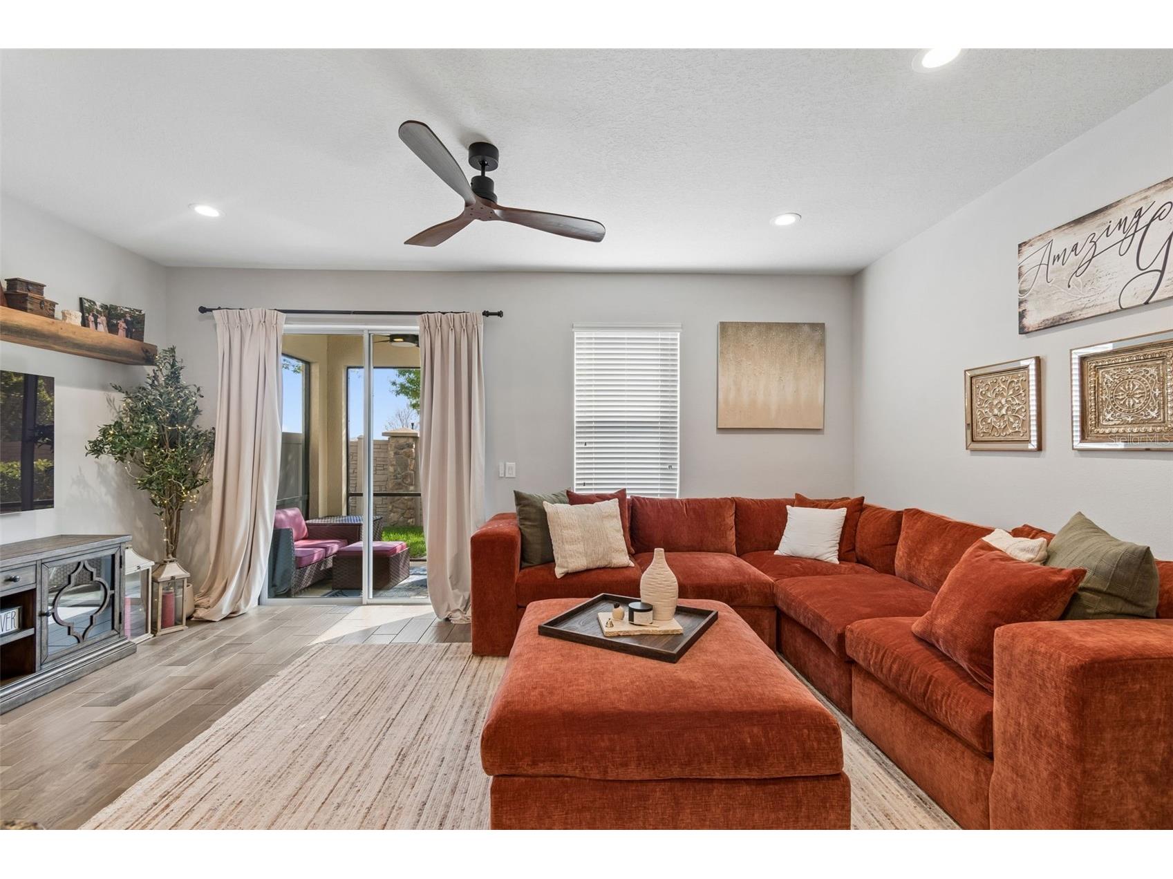 2064 Lake Waters Pl Lutz FL 33558 TB8494102 image28