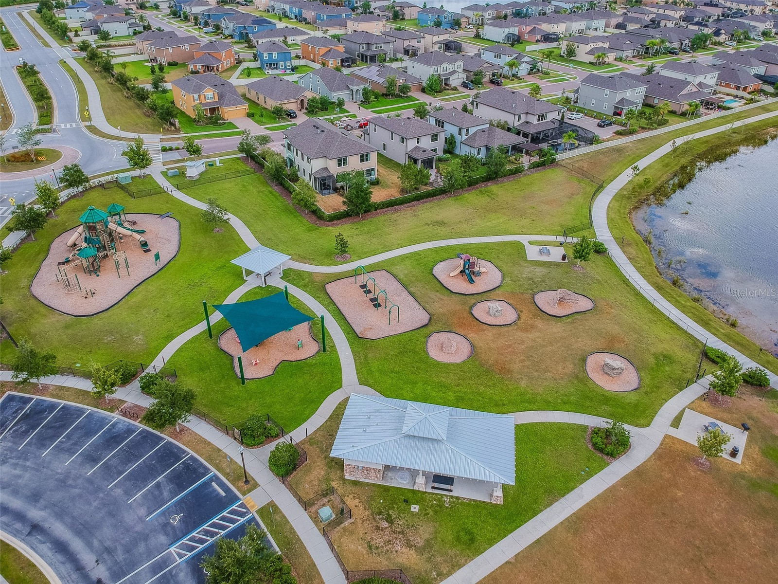 2064 Lake Waters Pl Lutz FL 33558 TB8494102 image95