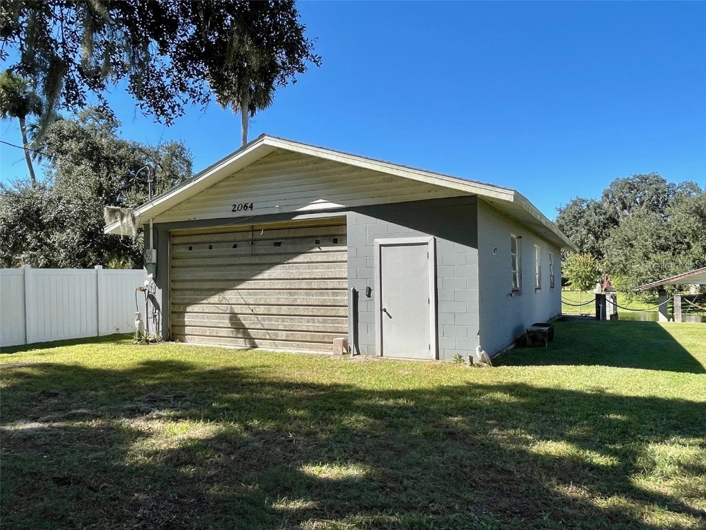 2064 Shady Ln. Geneva FL 32732 O6356865 image9