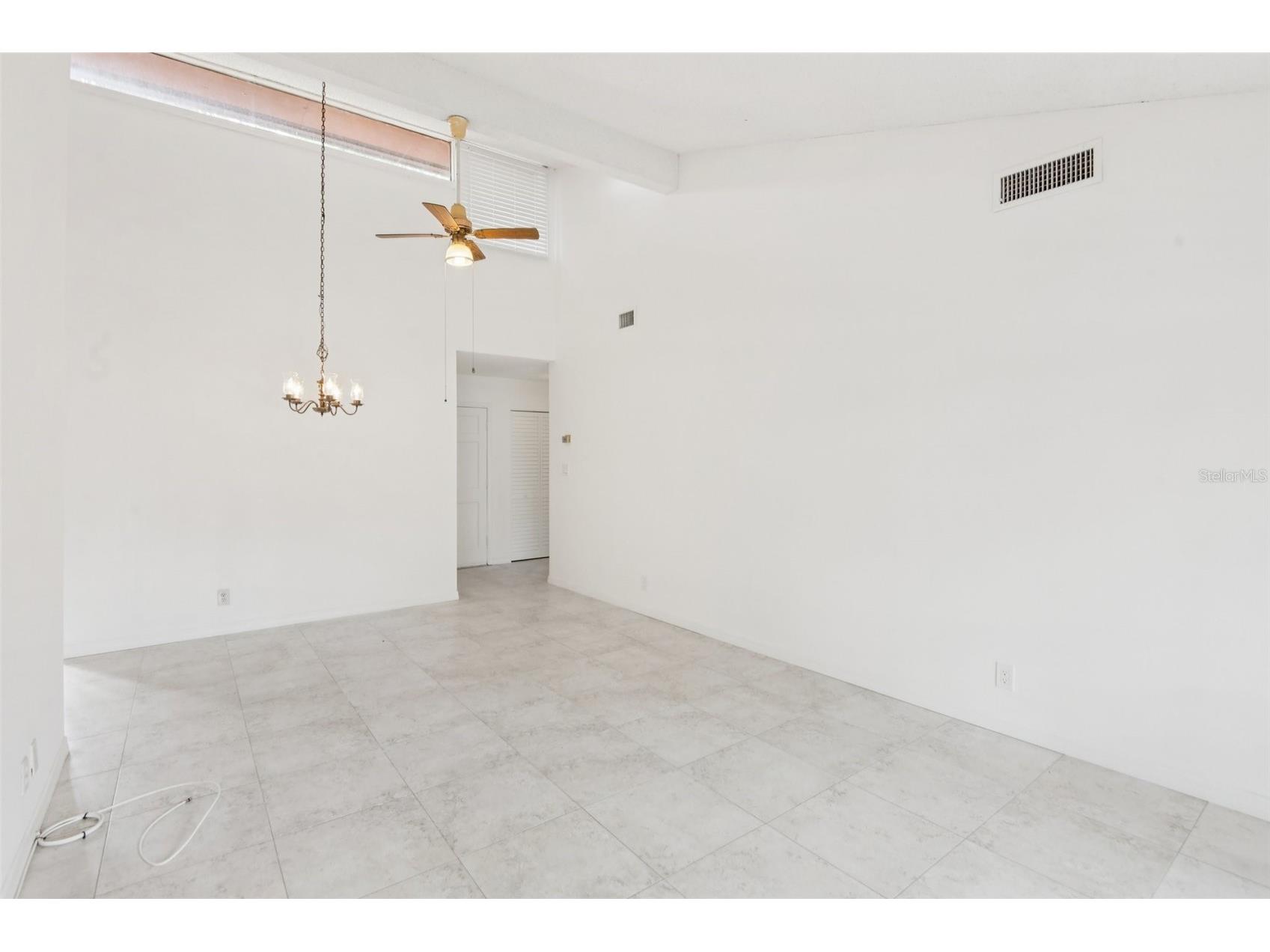 2064 Sunset Point Road #71 Clearwater FL 33765 TB8484603 image10