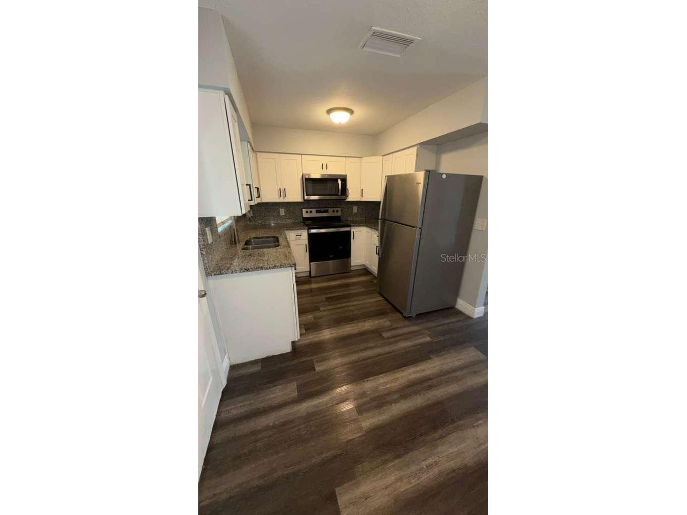 2065 Balfour Circle Tampa FL 33619 TB8509717 image4