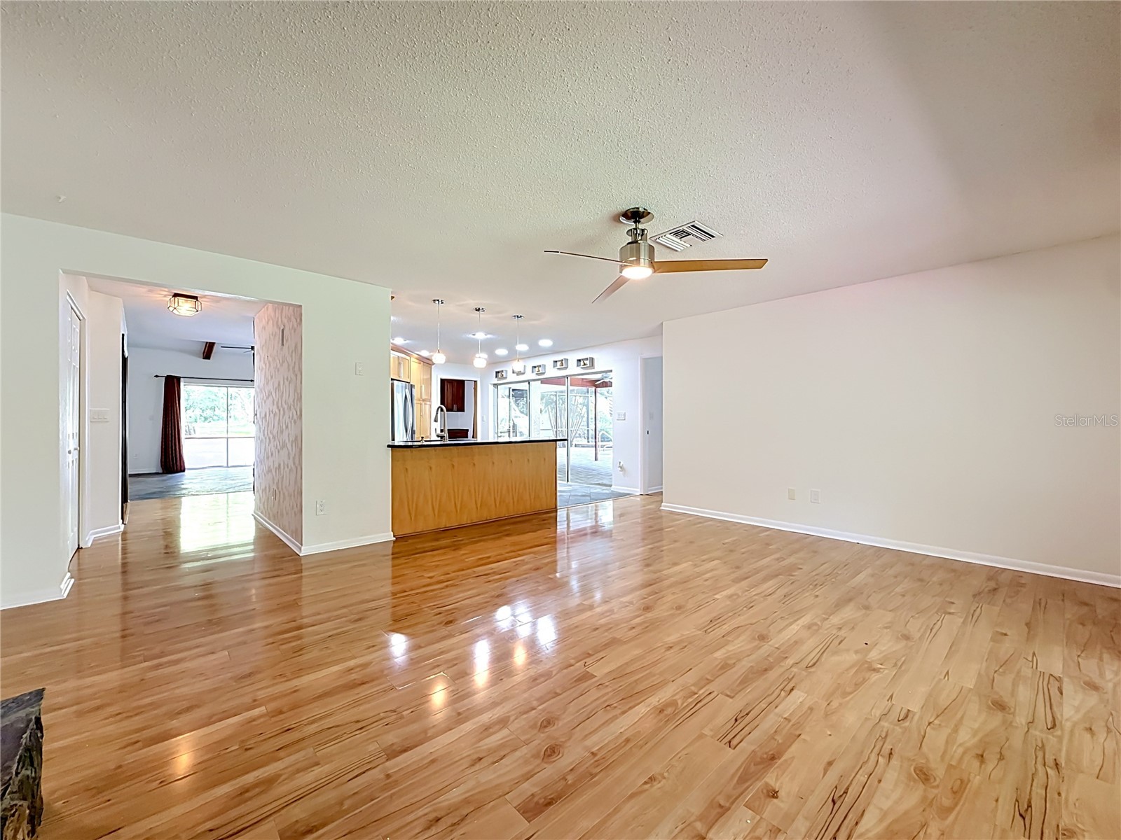 2065 Brady Drive Dunedin FL 34698 TB8508770 image19