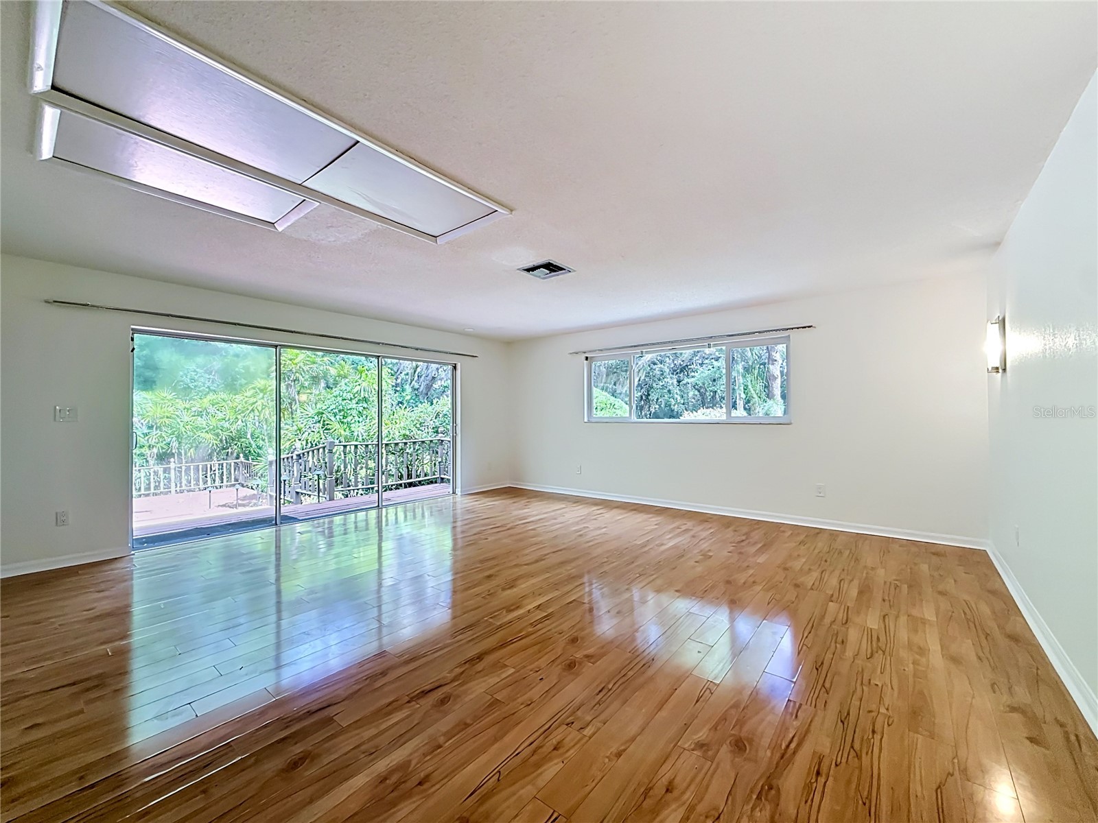 2065 Brady Drive Dunedin FL 34698 TB8508770 image39