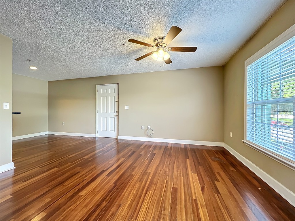 2065 Dixie Belle Drive #2065M Orlando FL 32812 O6340572 image13