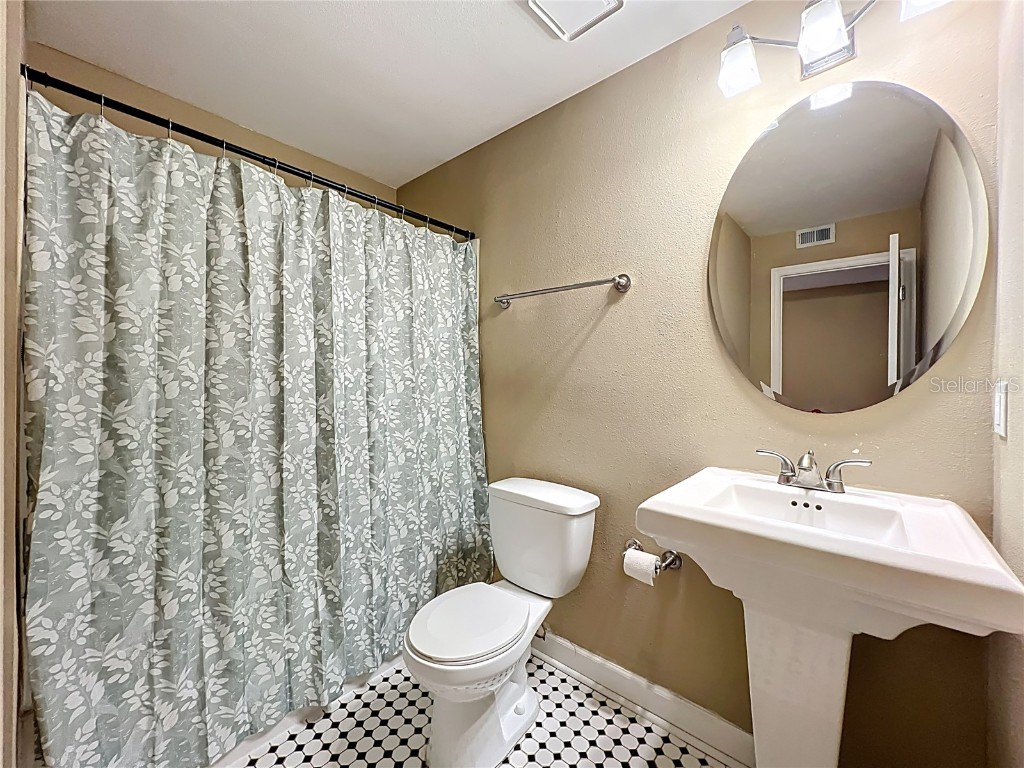 2065 Dixie Belle Drive #2065M Orlando FL 32812 O6340572 image28