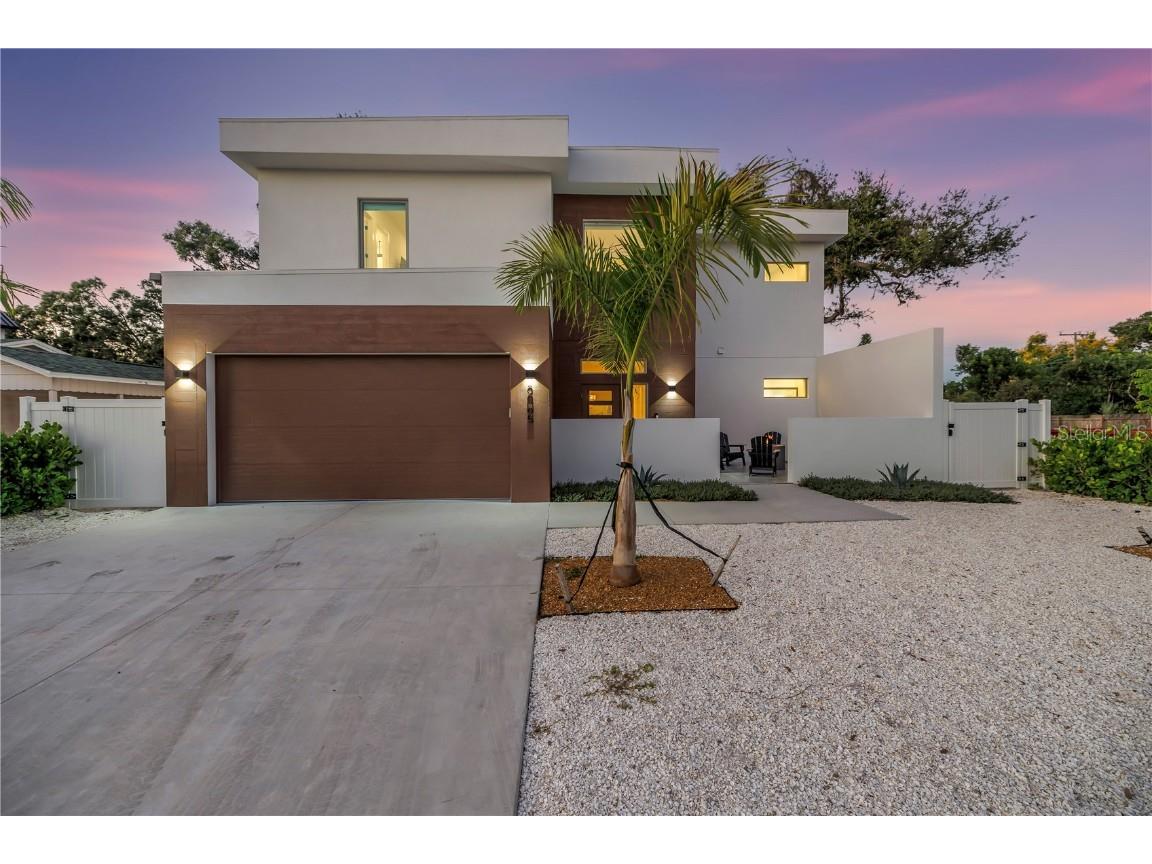 2065 Goldenrod Street Sarasota FL 34239 A4656340 image1