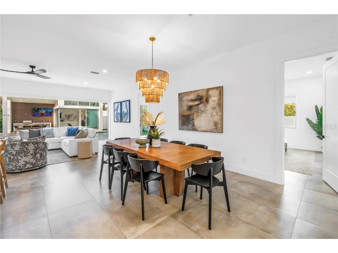 2065 Goldenrod Street Sarasota FL 34239 A4656340 image14