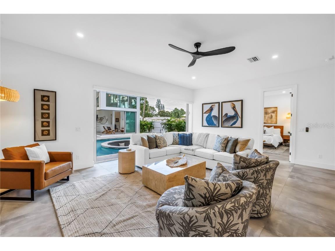 2065 Goldenrod Street Sarasota FL 34239 A4656340 image26