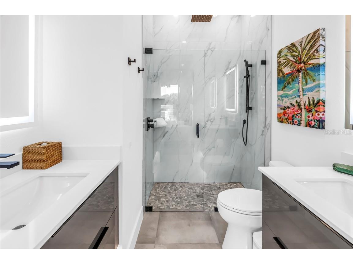 2065 Goldenrod Street Sarasota FL 34239 A4656340 image48