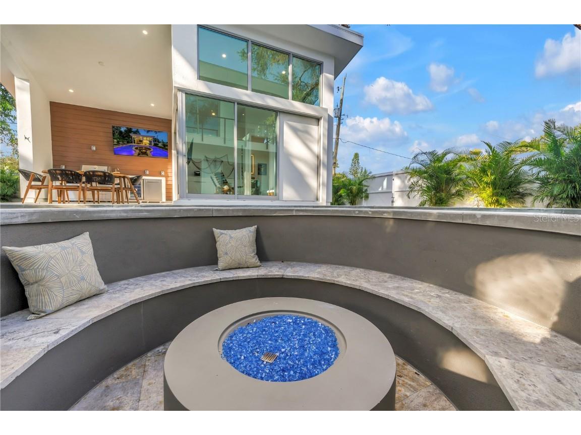 2065 Goldenrod Street Sarasota FL 34239 A4656340 image60