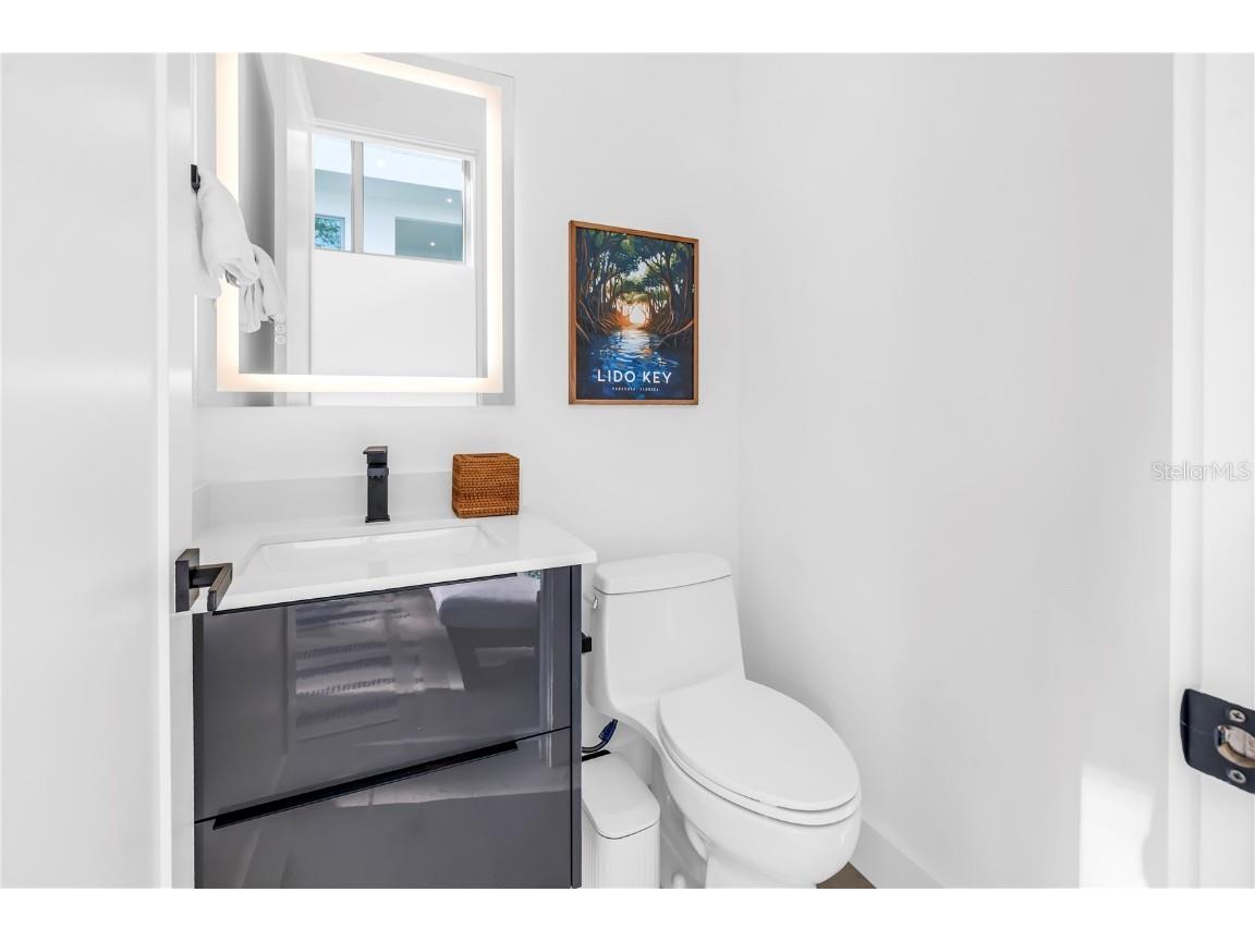 2065 Goldenrod Street Sarasota FL 34239 A4656340 image78