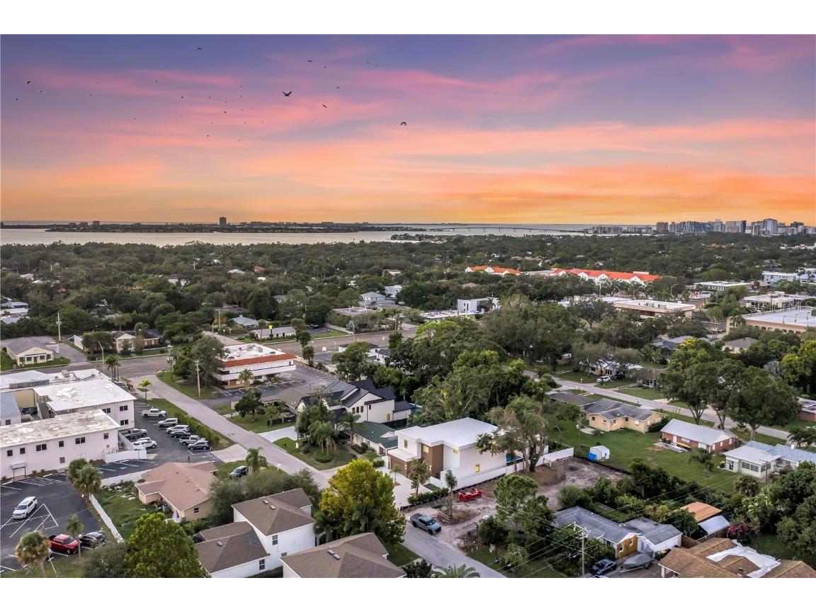 2065 Goldenrod Street Sarasota FL 34239 A4656340 image80