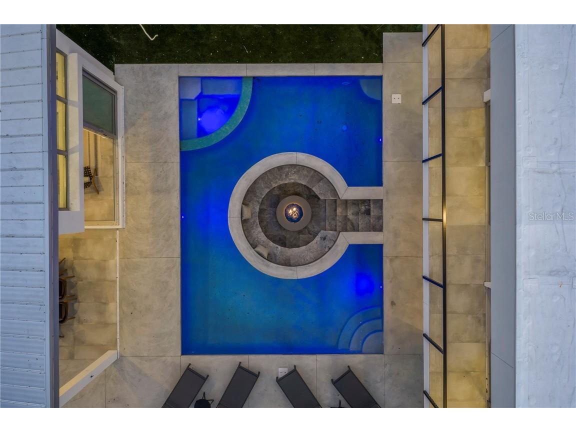 2065 Goldenrod Street Sarasota FL 34239 A4656340 image81